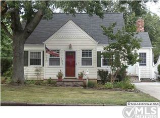 101 Ravine Dr, Matawan, NJ 07747