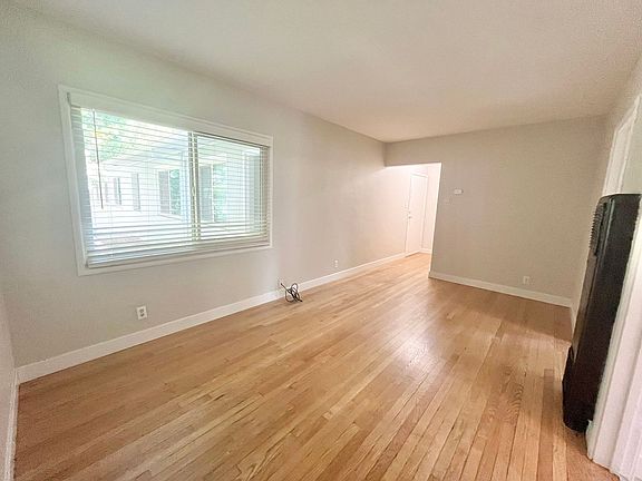 4th image of 1320 P St APT 13