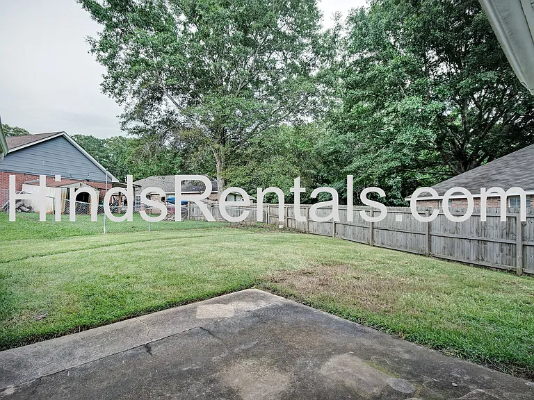 Cabbott Ln — Photo 26