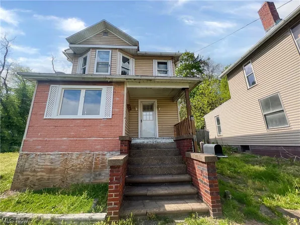 403 N 8th St, Martins Ferry, OH 43935