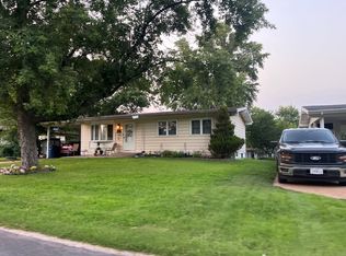 1535 Estes Dr, Florissant, MO 63031