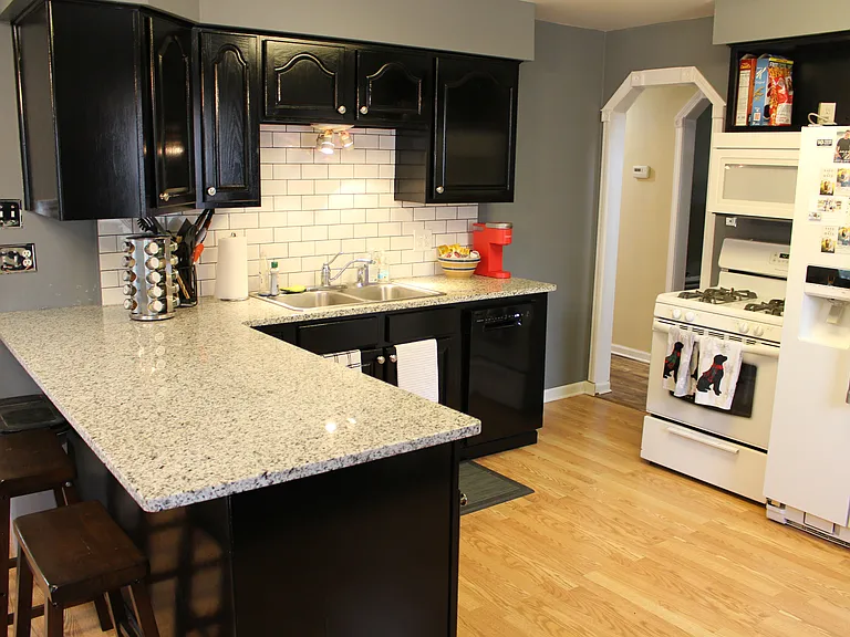 3011 Ferris Ave — Photo 3