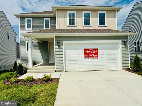 110 Midsummer Ln, Middletown, VA 22645