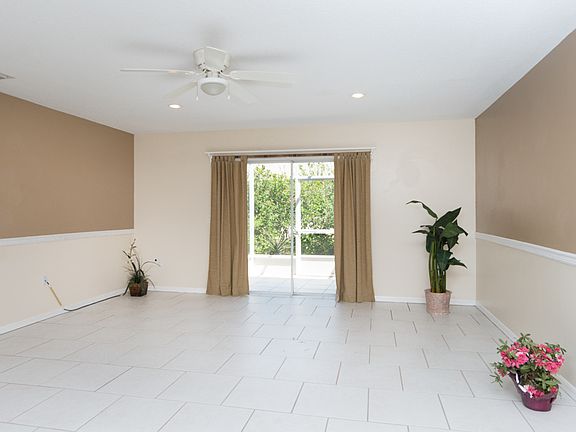 3rd image of 812 Mimosa Pl
