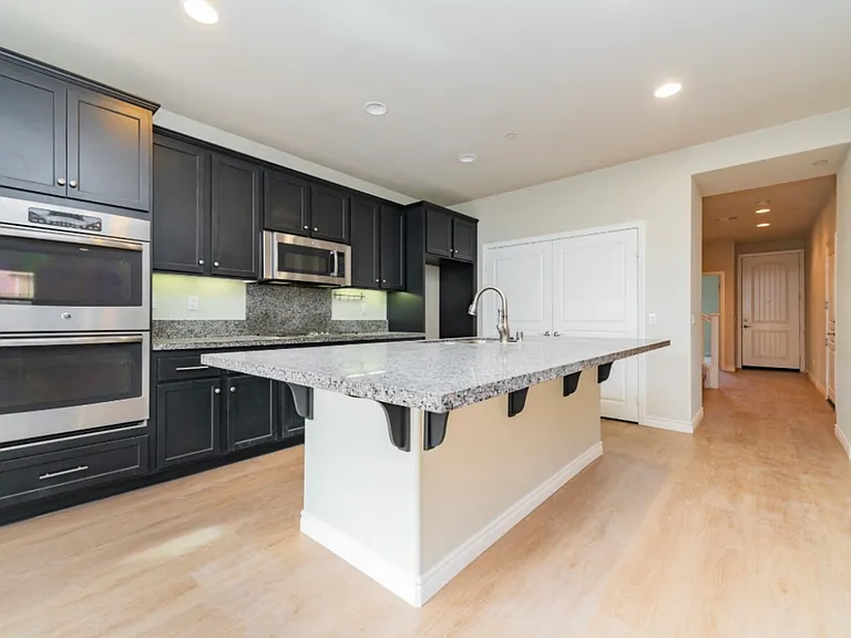7763 Lupin St — Photo 4