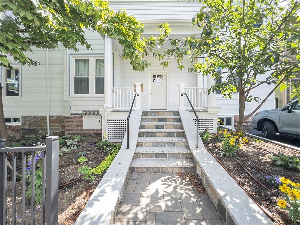 1st image of 100 Chestnut Ave APT 3