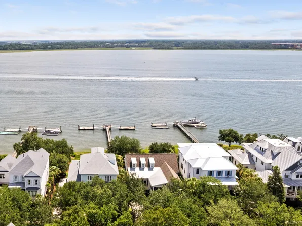 1418 Smythe St, Charleston, SC 29492