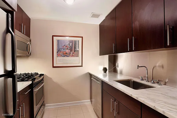 Rented by Corcoran | media 9