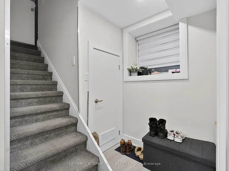 24 College View Ave #1B — Photo 7