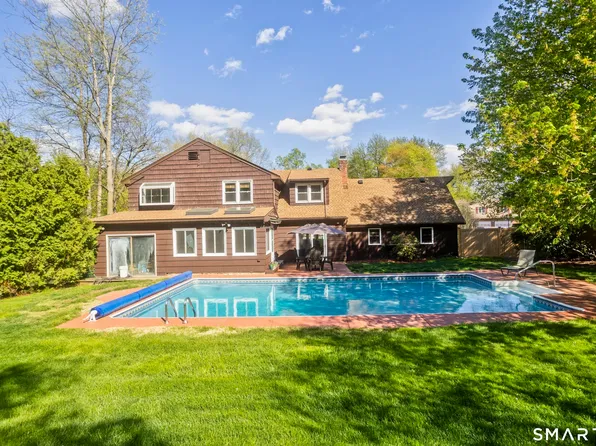 10 Cliffmount Drive, Bloomfield, CT 06002