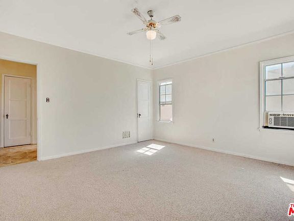 2nd image of 203 S Doheny Dr