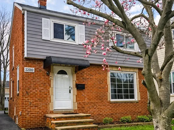 22000 Kenison Ave, Euclid, OH 44123