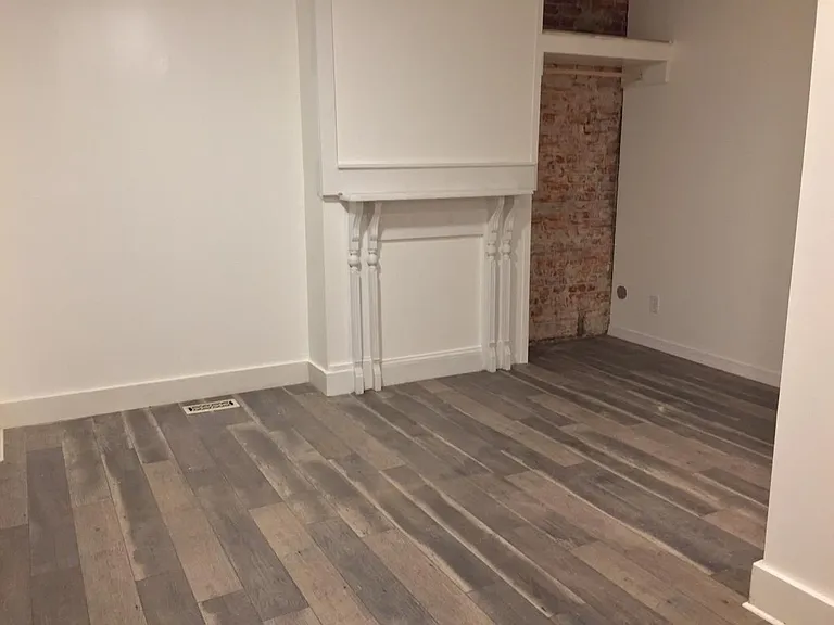 830 7th St NE — Photo 5