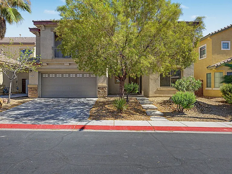 4204 Lower Saxon Ave — Photo 2
