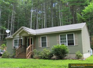 195 Ridley Rd, Springvale, ME 04083
