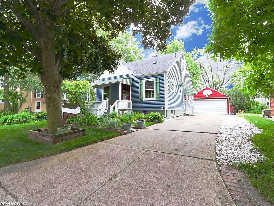 1st image of 22624 Madison St