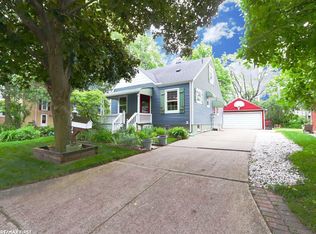 22624 Madison St, Saint clair shores, MI 48081