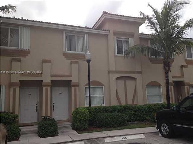 1st image of 2210 SE 25th Ave #2210