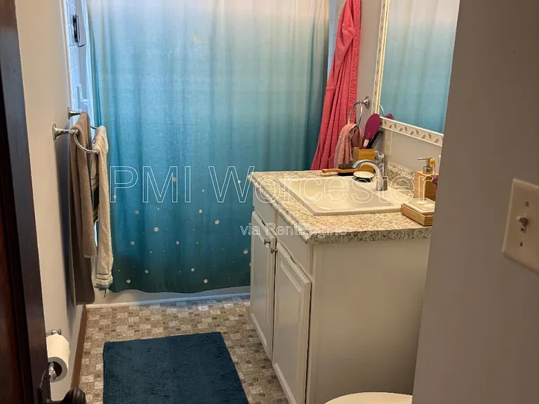 11 Olga Ave — Photo 14