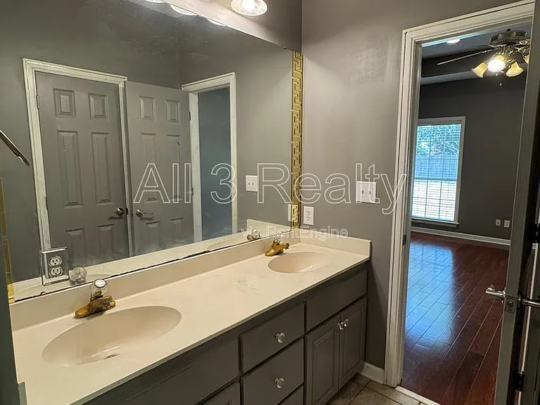 6272 Deerwood Dr — Photo 23
