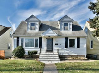 2524 Spruce St, River Grove, IL 60171