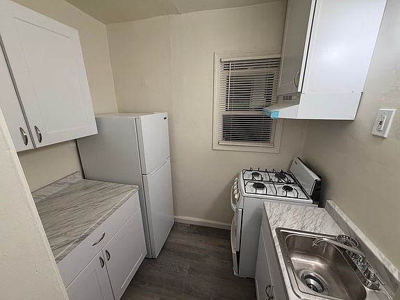 2nd image of 826 Route 66 APT 3