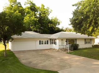630 W 12th St, Newkirk, OK 74647