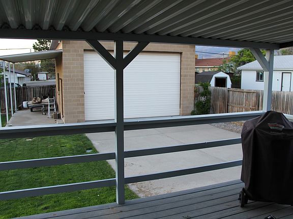 Deck/Garage