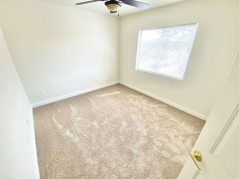 1750 Dark Wolf Ave — Photo 15