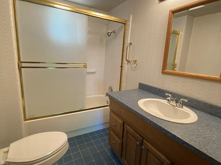 955 Page Dr — Photo 10