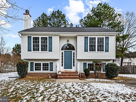 2nd image of 8811 Henly Ct