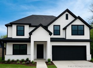 2411 W Birmingham St, Broken Arrow, OK 74011