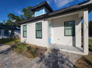 1030 N County Highway 393, Pt Washington, FL 32459