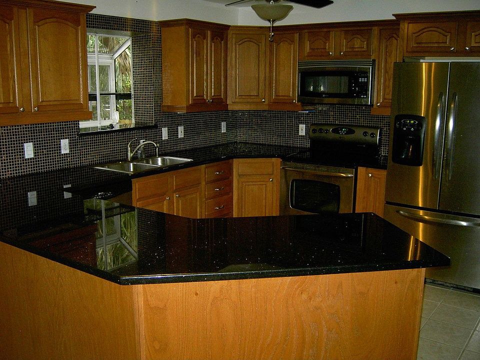 2nd image of 1410 Palm Coast Pkwy NW