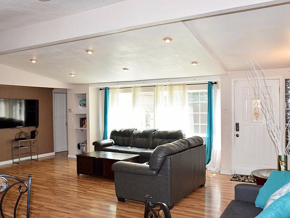 3rd image of 10160 Calvert Dr #10160