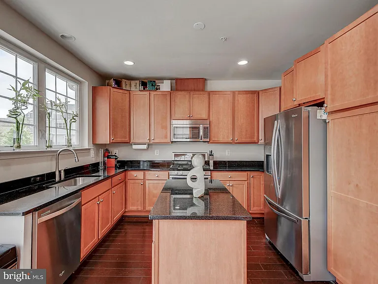 124 Meridian Ln — Photo 15