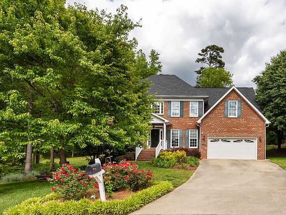 3rd image of 1332 Farragut Ct