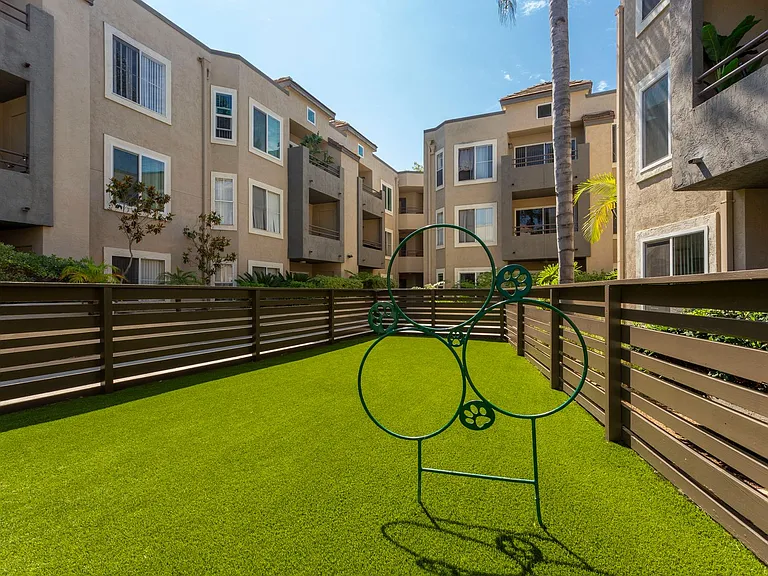 Mission Pacific Apartments — Photo 76