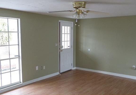 2nd image of 4231 Woodsville Dr