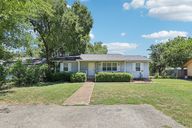 Circle Dr-S2407-001.jpg
