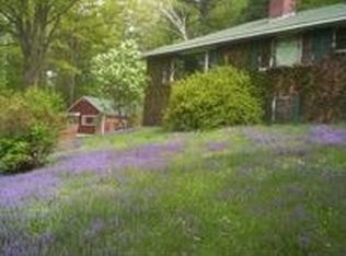 98 Gifford Rd, White River Junction, VT 05001
