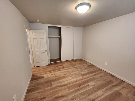 3rd image of 805 Sharmon Palms Ln APT D