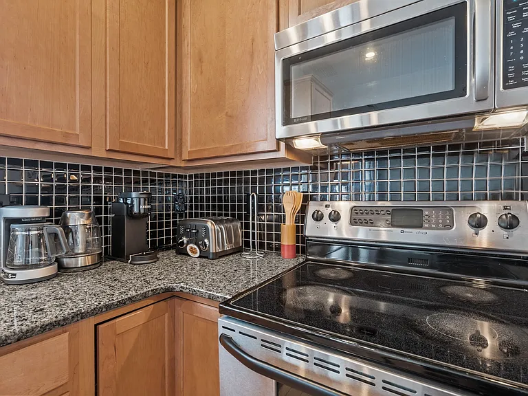4134 Brenmar Ln — Photo 12