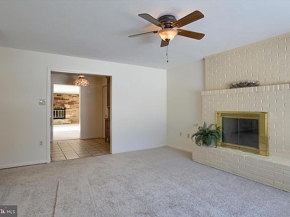 5th image of 1111 Fairmont Dr