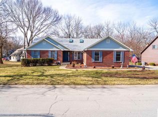 1990 W Timber Ridge Dr, Sedalia, MO 65301