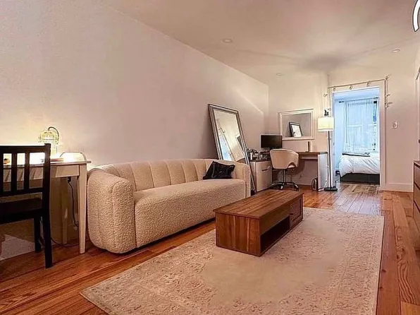 20 E 22nd St, New York, NY