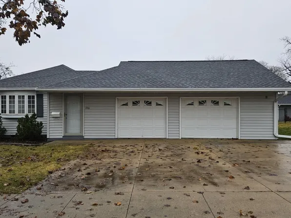 220 7th Ave SE, Oelwein, IA 50662