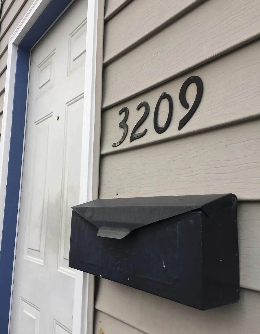 2 bed, 1200 sqft, $1,800 — Photo 2