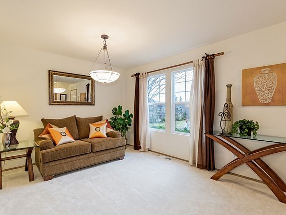 5th image of 22736 NE Fern Reach Cir