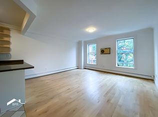 162 India St APT 2, Brooklyn, NY 11222